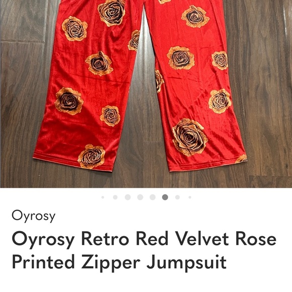 OYROSY Red Rose Print Zip-Front Jumpsuit size L
P2P 26
Length 59 - Picture 2 of 5